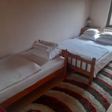 Tena * Tuzla